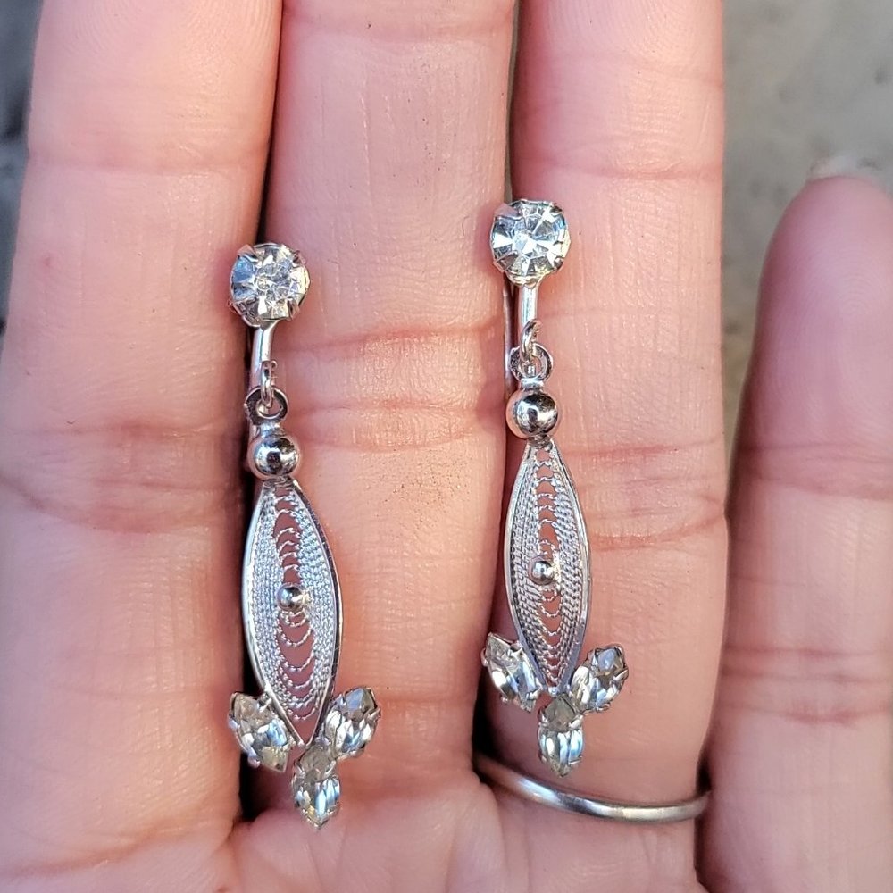 Vintage beautiful 925 sterling silver open work filigree marquise rhinestone dro